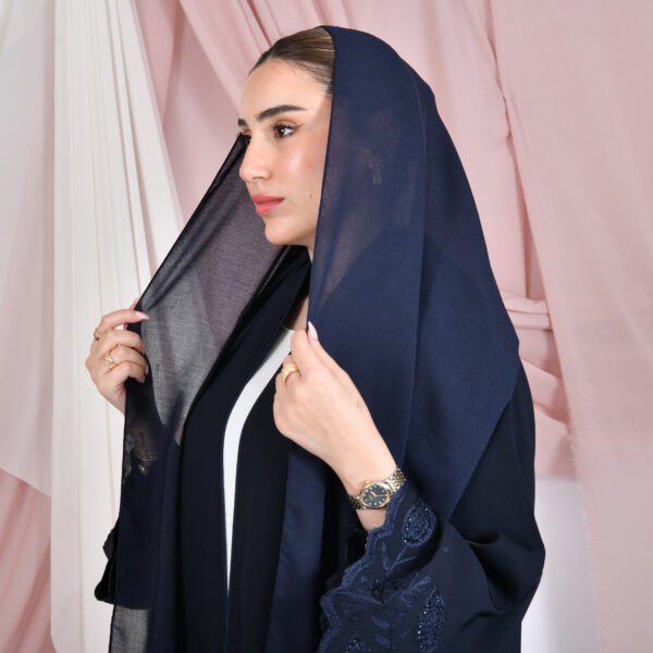 عباية لف باللون الكحلي ربع كلوش